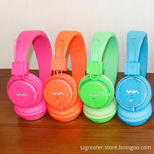 2018 new style of FM Radio wireless bluetooth Headphones